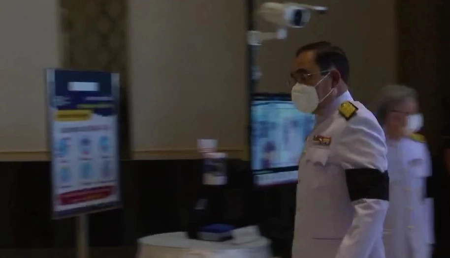 นายกฯ เดินทางถึงหนองบัวลำภู