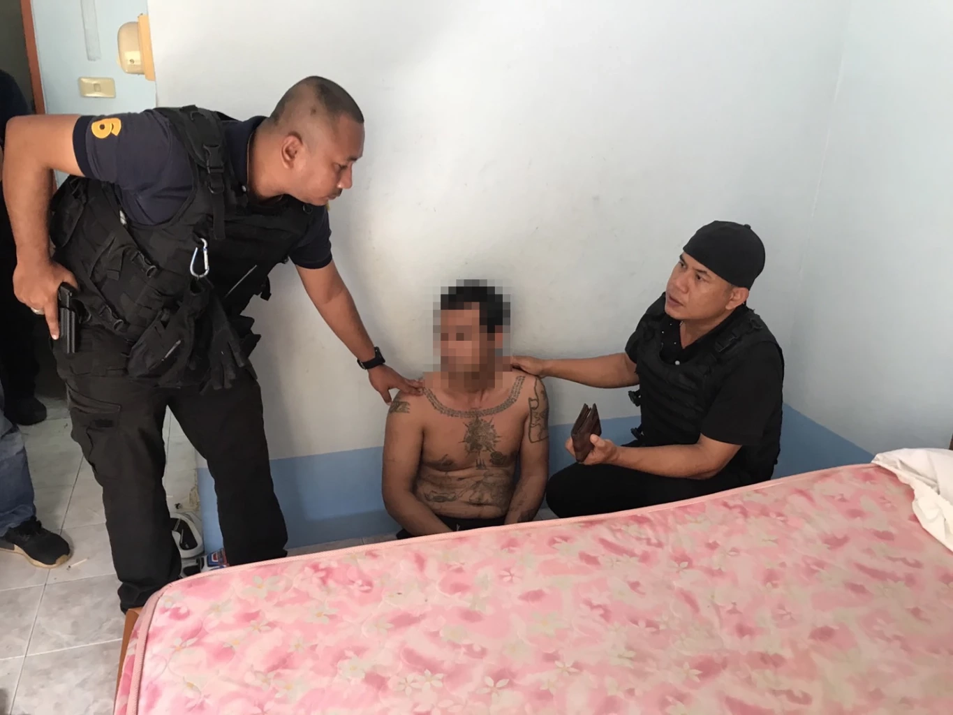 เผยปูมหลัง "หนุ่มบาร์โฮสต์" โดนแม่ทำร้ายแต่เด็ก สู่จอมซาดิสต์แชทลวงเหยื่อทรมาน