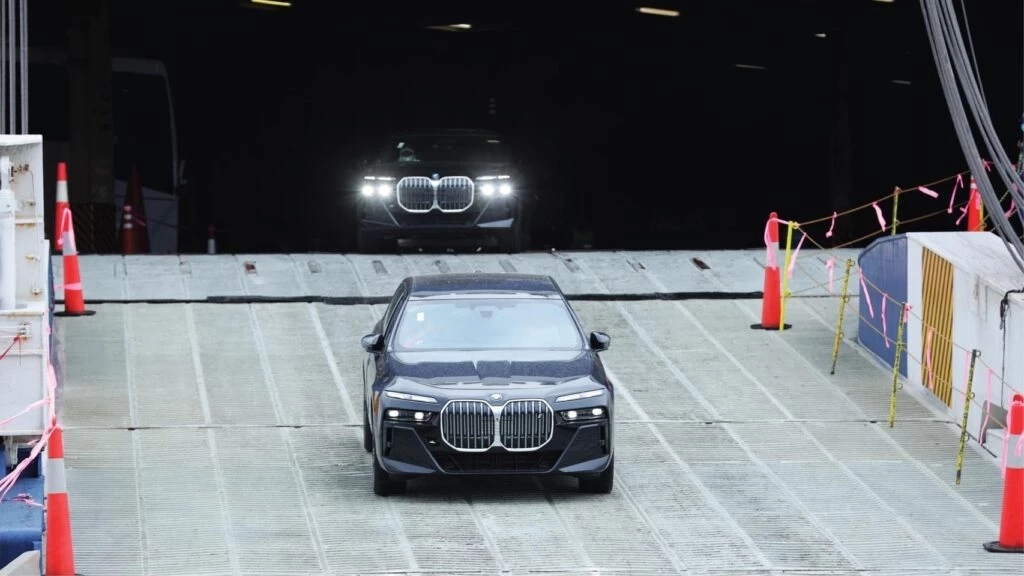 เปิดสปีชีส์ BMW i7 รถรับส่งผู้นำเอเปคถึงไทยครบแล้ว