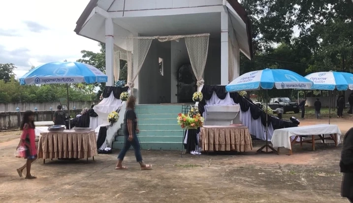 เผาแล้วร่างภรรยา - ลูกเลี้ยง ผู้ก่อเหตุกราดยิง พ่อแท้ ๆ จุดไฟประชุมเพลิงเอง