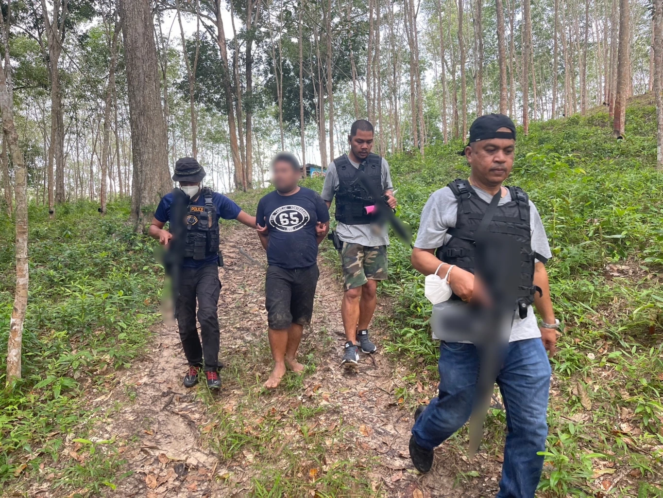 บุกรวบ เอเย่นต์ค้ายา เครือข่าย“บังต้าร์” คาสวนยาง เร่งขยายผลต่อ