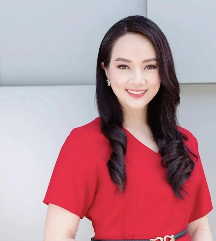 อาย ศรสววรค์ โพสต์ใจหายอีกครั้ง ผู้ประกาศสาว ก.โบกมือลาช่องไปอีกคน