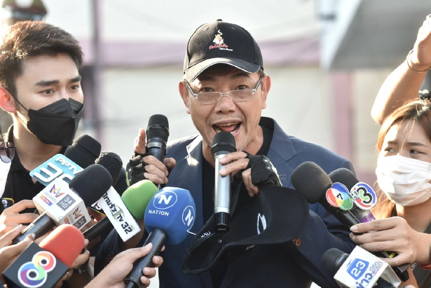 นายวีรวิชญ์ รุ่งเรืองศิริผล หรือ ลุงศักดิ์ 