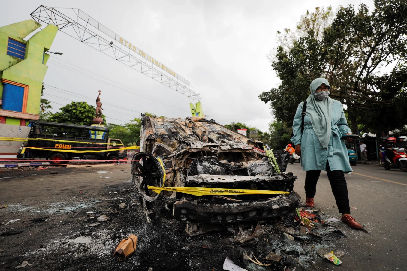 ยอดดับพุ่ง 174 ศพ เหตุจลาจลลูกหนังอินโดฯ ปธน.สั่งเร่งทบทวนมาตรการความปลอดภัย