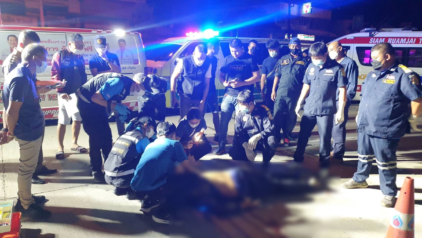 ไล่ล่าระทึก! แก๊งยาบ้า ซิ่งแหกด่าน-ยิงสู้ ถูกวิสามัญ ยึดยาบ้า 4 ล.เม็ด (คลิป)