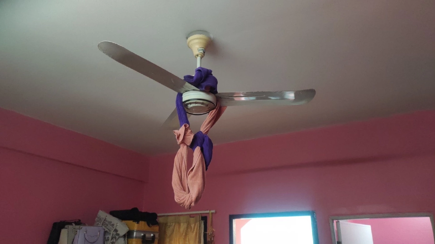 สลด หมอนวดหนุ่มประชดรัก วีดีโอคอลผูกคอดับต่อหน้าแฟนสาว