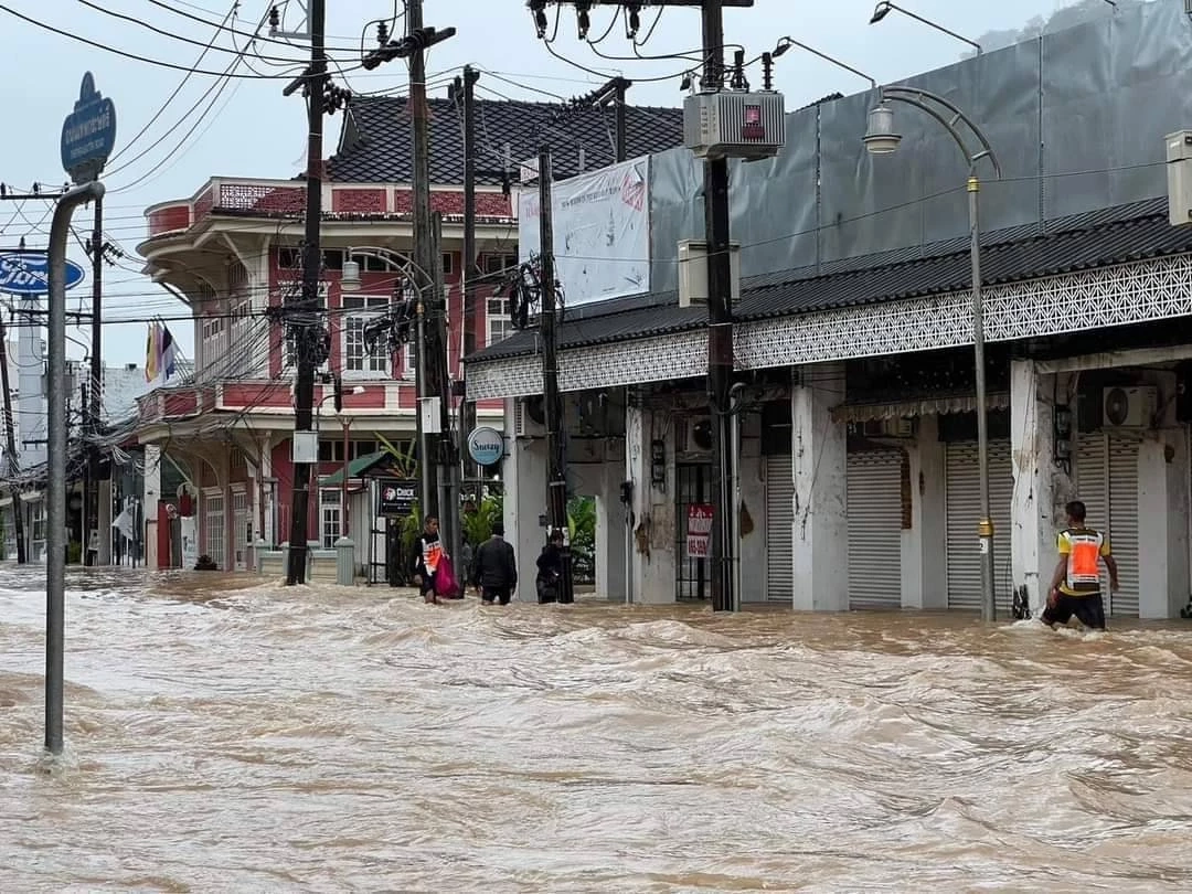 ภูเก็ต น้ำท่วมอ่วม