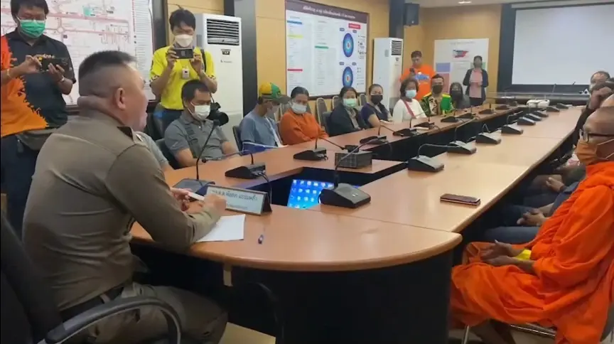ผู้การปากน้ำแถลง 3 คดีอุกฉกรรจ์ พร้อมกับคุมเข้มเยาวชนอายุต่ำกว่า 18 ปี หลัง 4 ทุ่ม