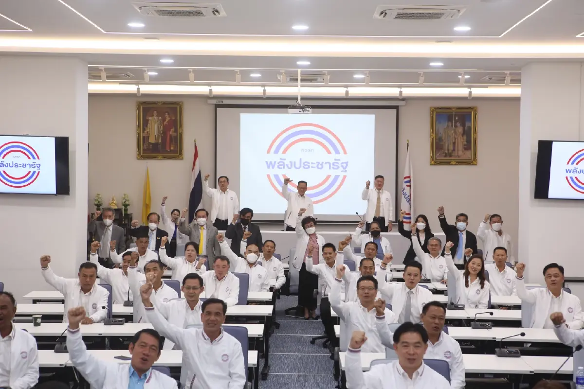 พปชร.เปิดตัว 50 ว่าที่ผู้สมัครส.ส.ตั้งเป้า 150 เก้าอี้เลือกตั้งครั้งหน้า