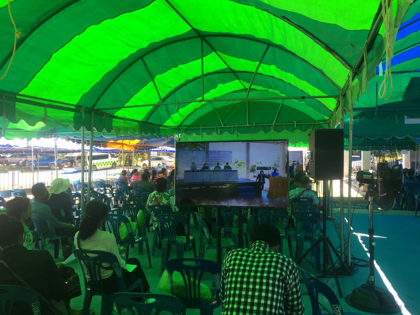 "ร้อยเอ็ด"ฮักเเพง!ม็อบไร้ป่วน เวทีสร้าง"โรงงานน้ำตาล"สมานฉันท์ฯ