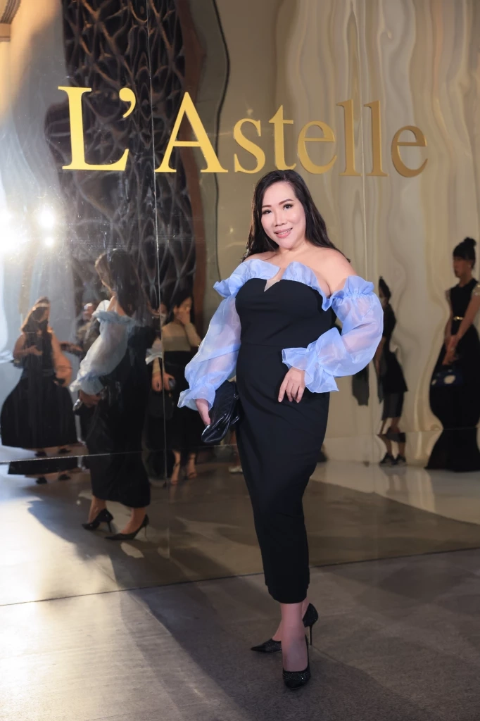 พญ.พลอยลดา ธนาไพศาลวรกุล