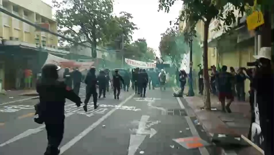 ตัวแทนสื่อ ร้องสภาฯ สอบสลายชุมนุม นักข่าว-ช่างภาพ บาดเจ็บ