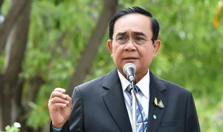 พล.อ.ประยุทธ์  จันทร์โอชา นายกรัฐมนตรีและรมว.กลาโหม 