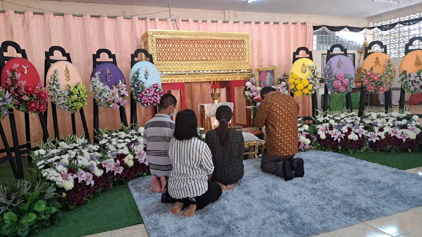 "ทวี สอดส่อง"ยกคณะให้กำลังใจจนท.-ปชช.เหยื่อบึ้มแฟลตตำรวจนราธิวาส