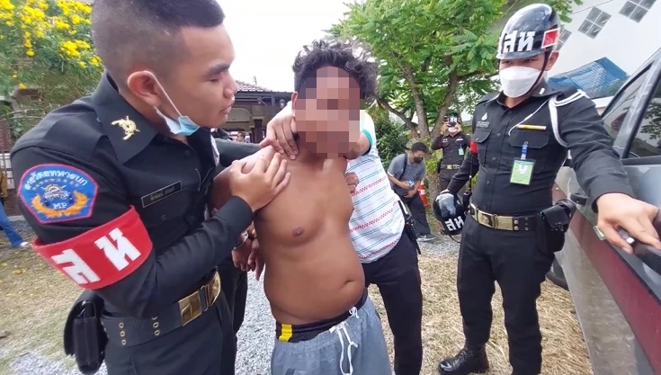 ระทึก! หนุ่มเมียนมาเมาคลั่งประกาศบุกยึดบ้านคนไทย (มีคลิป)