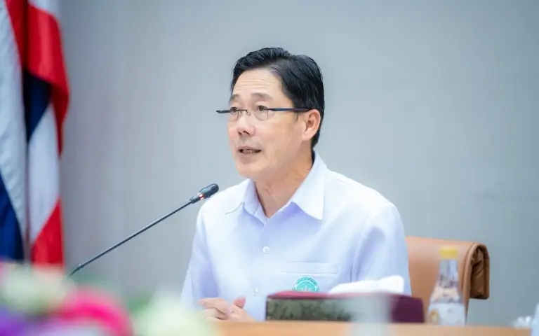 นายแพทย์ธเรศ กรัษนัยรวิวงค์