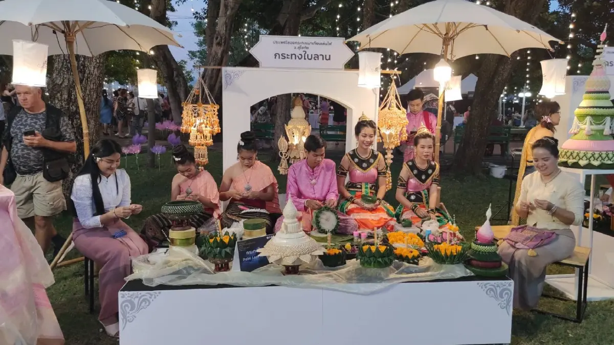 ตำรวจท่องเที่ยว-ททท. ควงแขนตรวจงาน “ลอยกระทง สวนสันติฯ”