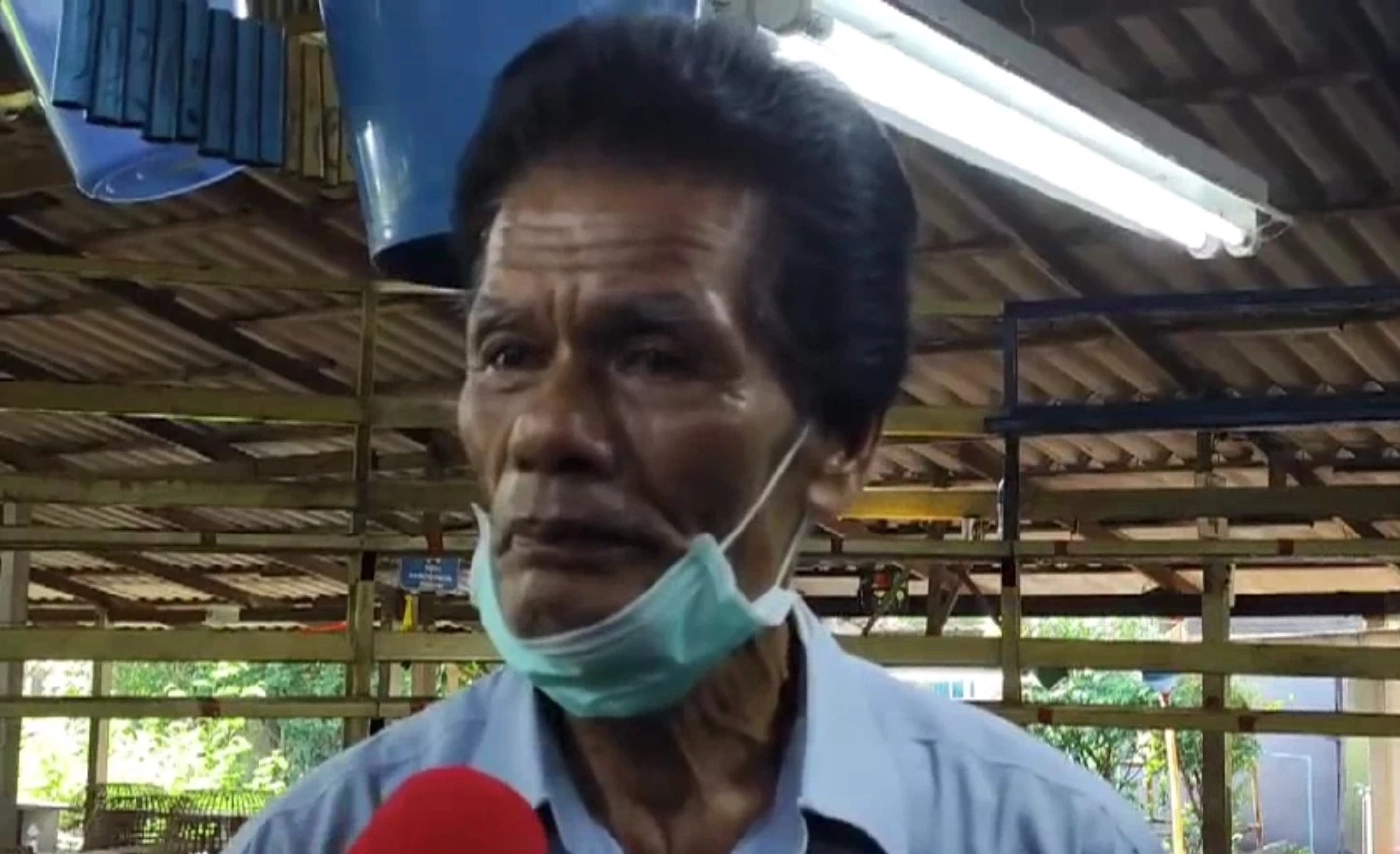 นายสังวาล พึ่งถนอม เจ้าของที่ดินที่ให้เช่าทำสนามชนไก่