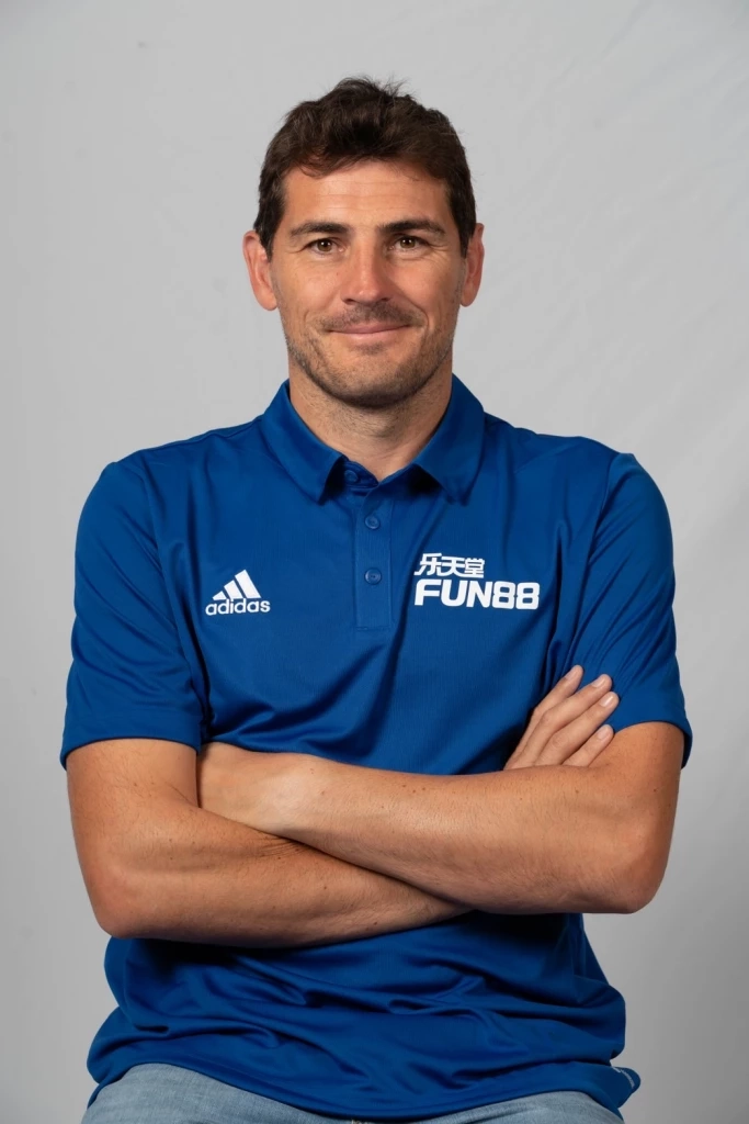 เคาะแล้ว! FUN88 เลือก Iker Casillas เป็นแบรนด์แอมบาสเดอร์ก่อนช่วงบอลโลก นักฟุตบอลตำนานทีมชาติสเปน กับหน้าที่พรีเซนเตอร์ ของเว็บไซต์สื่อบันเทิงชั้นนำของเอเชีย