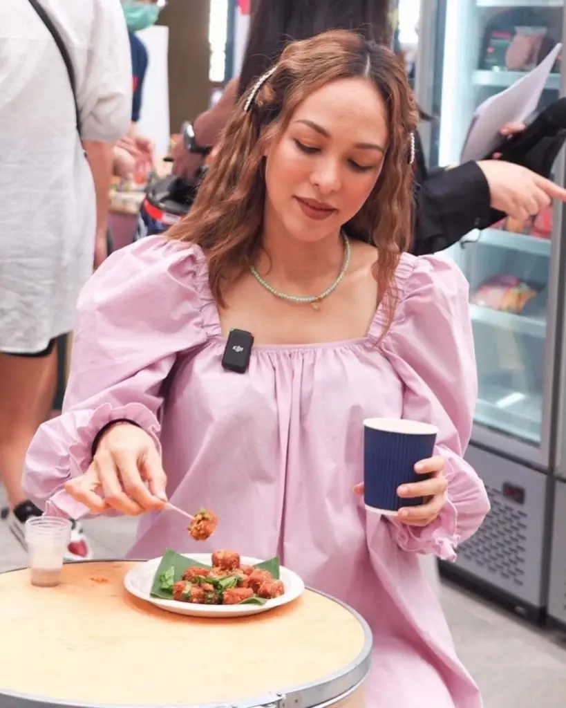 ท้องโตแล้ว “ซาร่า นลิน” อวดของขวัญชิ้นแรก ต้อนรับเบบี๋ตัวน้อย