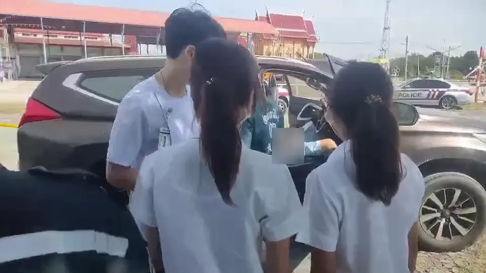 เสี่ยเจ้าของธุรกิจสิ่งทอ จอดรถใช้ปืน .22 ยิงตัวเองดับ คาดปมธุรกิจ - มีคลิป