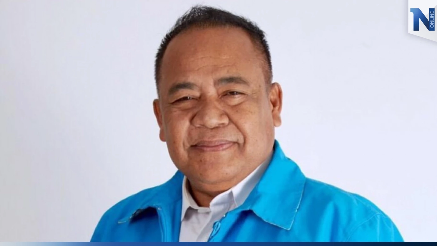 นายนริศ ขานุรักษ์ 