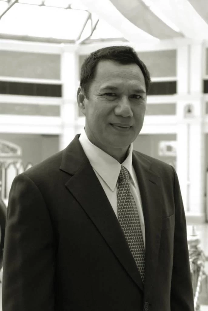 สรพงศ์ ชาตรี