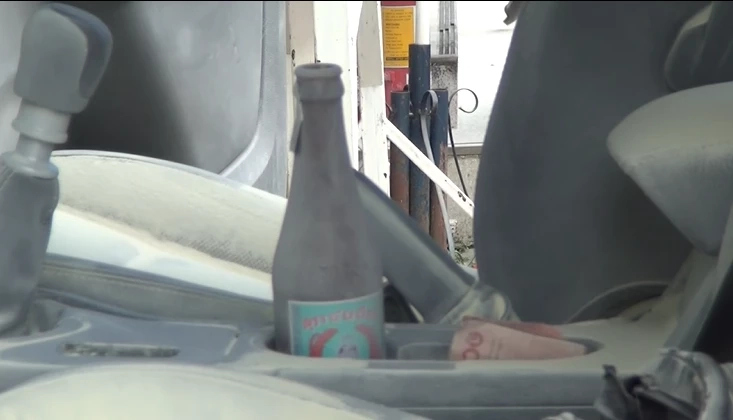 ลุงเครียดถูกฟ้องยึดที่ดิน ขับรถขนถังน้ำมันจุดไฟ พุ่งชน สนง.บังคับคดี