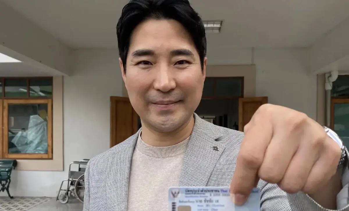 โซเชียลเฮ "โค้ชเช" มีบัตรประชาชน เป็นคนไทยสมบูรณ์แบบ