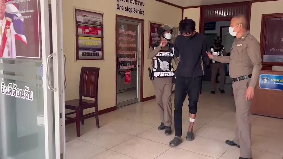 นำคนร้ายปล้นทอง ฝากขัง พร้อมคัดค้านยการประกันตัว