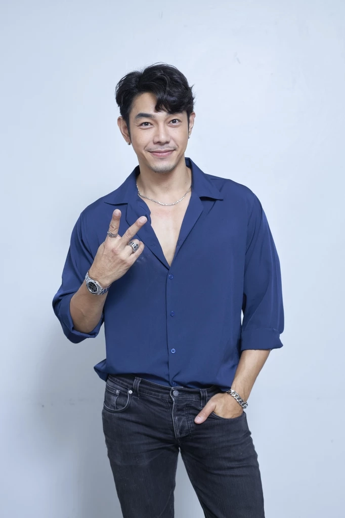 อาร์ต พศุตม์ บานแย้ม