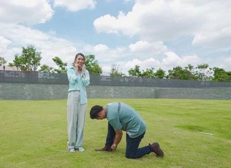 เชียร์-ไฮโซบิ๊ก