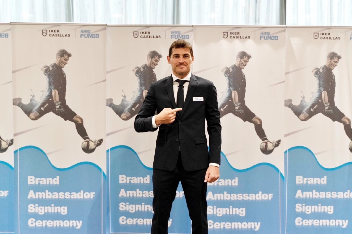 เคาะแล้ว! FUN88 เลือก Iker Casillas เป็นแบรนด์แอมบาสเดอร์ก่อนช่วงบอลโลก นักฟุตบอลตำนานทีมชาติสเปน กับหน้าที่พรีเซนเตอร์ ของเว็บไซต์สื่อบันเทิงชั้นนำของเอเชีย