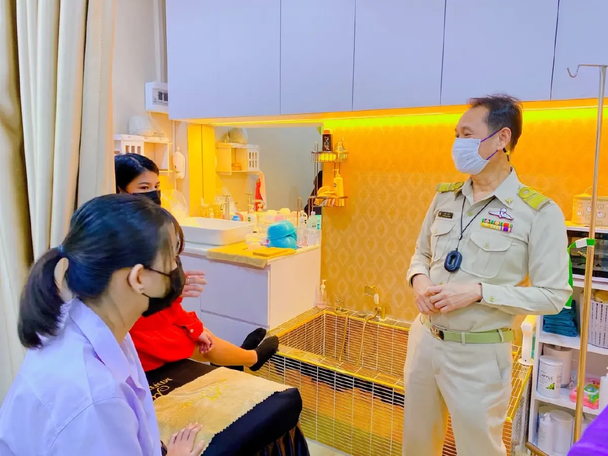 บุกจับหมอเถื่อน จบปวช. ใน"คลินิกเสริมความงาม" ย่านรามอินทรา
