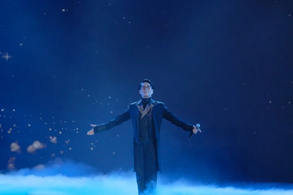 เบิร์ด  ธงไชย