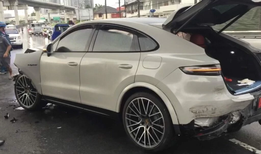 คุก 3 ปี ปรับ 101,000 บาท "หมอ รพ.ตร." เมาซิ่งปอร์เช่ชนเก๋งดับ 2 สาหัส 1