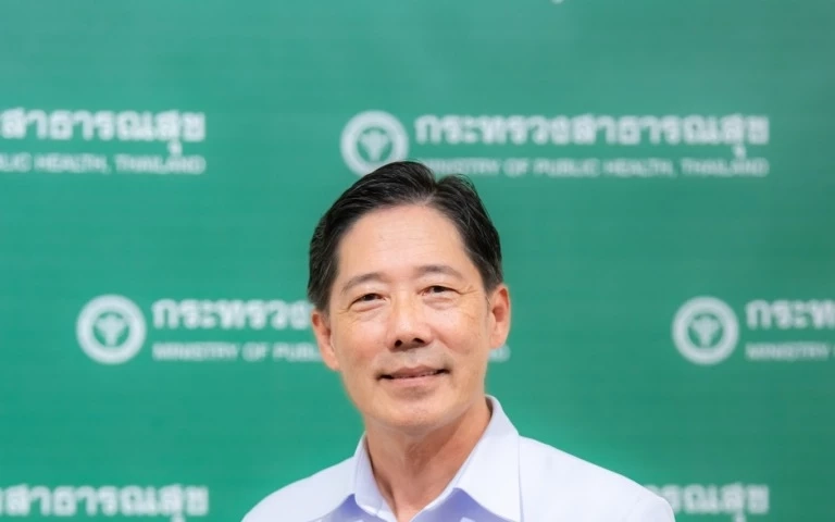 นายแพทย์ธเรศ กรัษนัยรวิวงค์ อธิบดีกรมควบคุมโรค