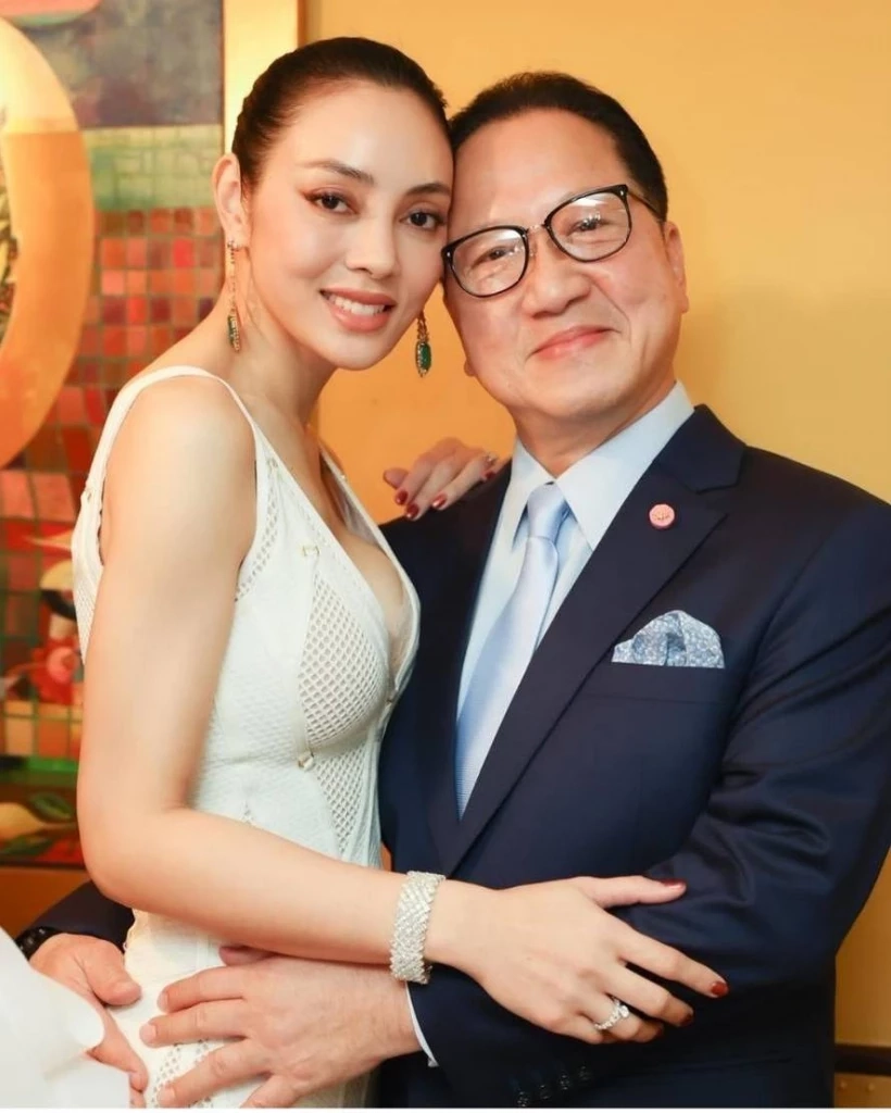 ตั๊ก บงกช - เจ้าสัวบุญชัย