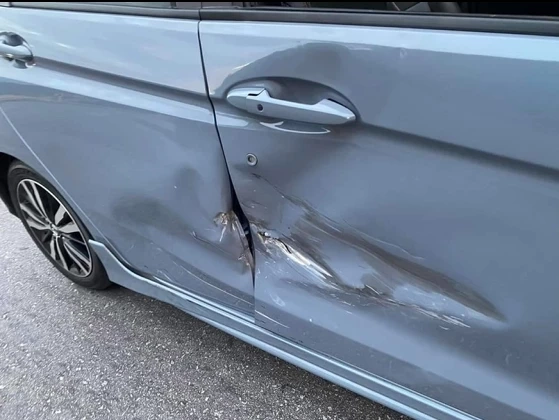 ไม่แผ่ว แชร์สนั่น คลิป "น้ำไม่อาบ" ซิ่งแหกโค้ง ชนเละเทะที่เขาค้อ (มีคลิป)