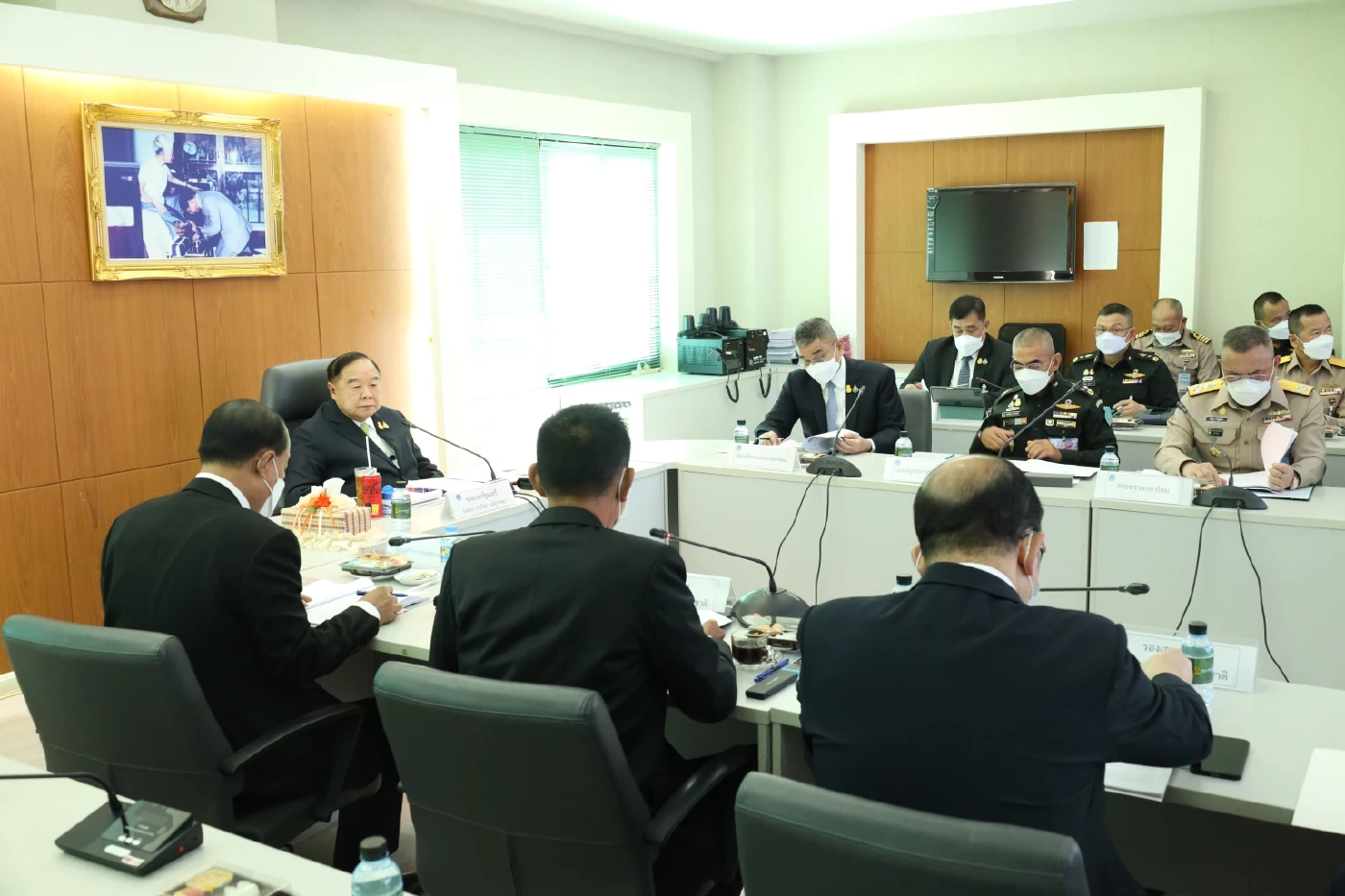 “บิ๊กป้อม” ถกสถานการณ์ใต้ ยืด พ.ร.ก.ฉุกเฉินฯ เร่งจับคาร์บอมบ์