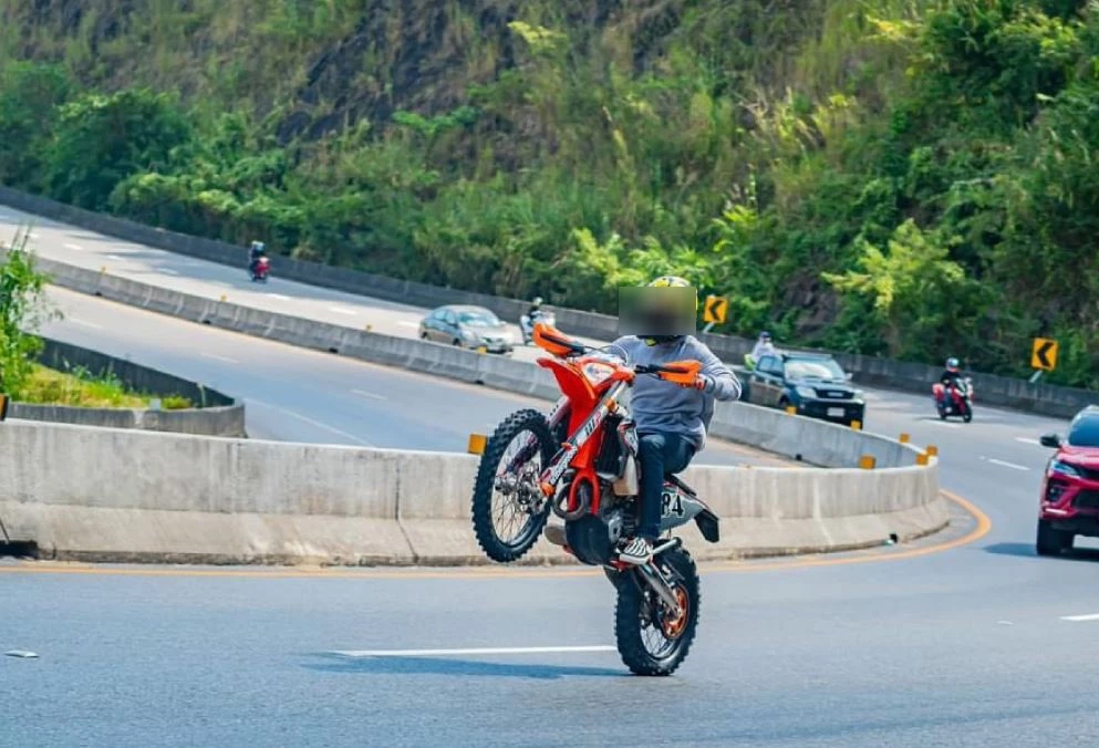 สมาชิก "ทริปน้ำไม่อาบ" อ่วม! ศาลสั่งจำคุก 1 เดือน 15 วัน ไม่รอลงอาญา-ริบรถ จยย.