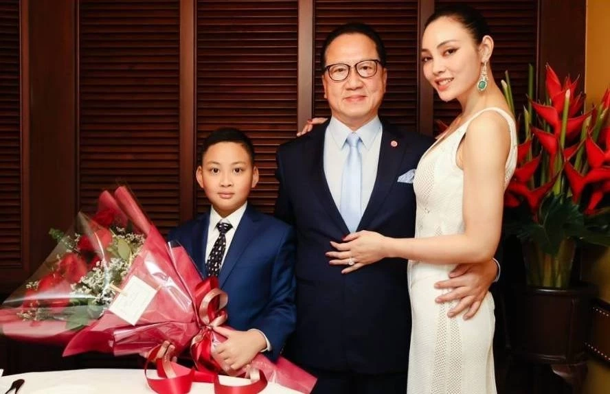 ตั๊ก บงกช - เจ้าสัวบุญชัย