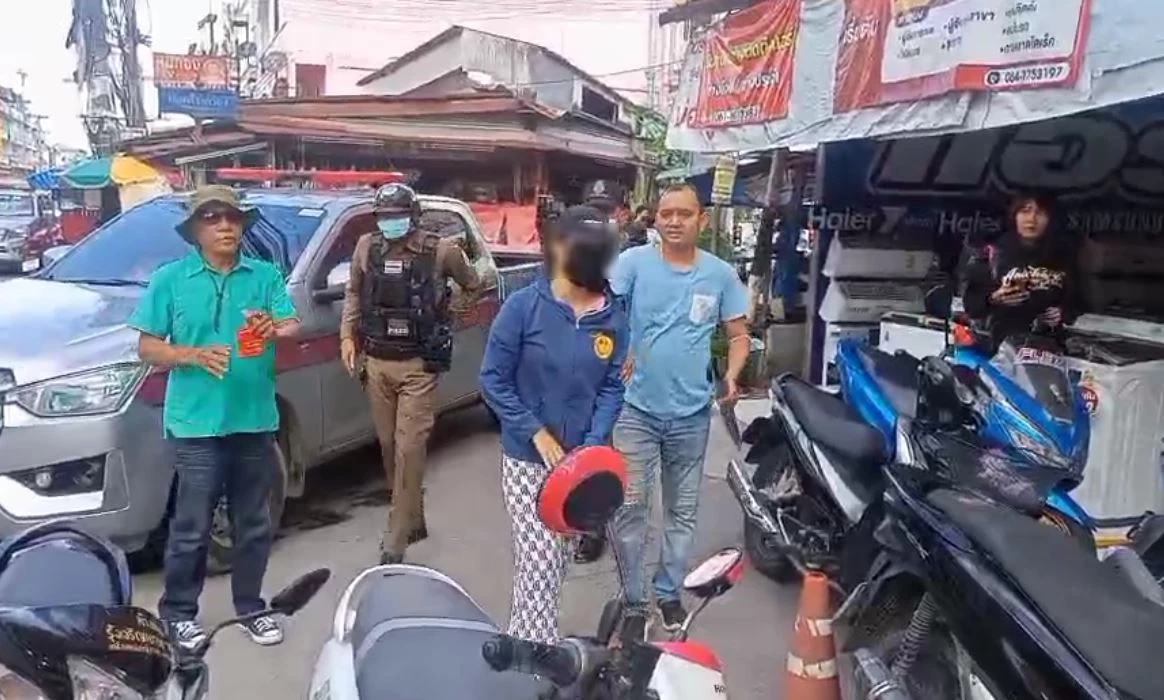 จับทันควัน! โจรสาวเสียพนันบอลโลก วิ่งราวทองคำ หนัก 2 บาท