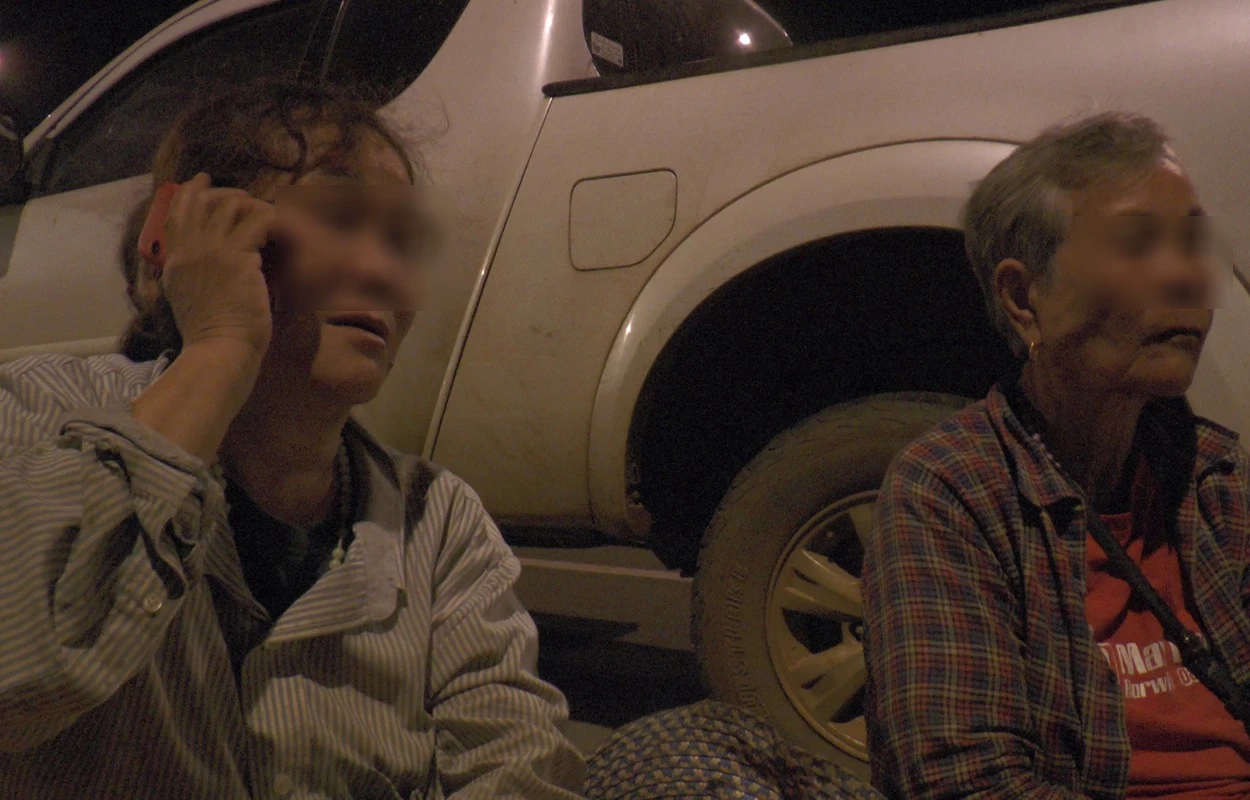 ญาติ พยายามเกลี้ยกล่อมให้นายสมพร มอบตัว แต่ไม่เป็นผล