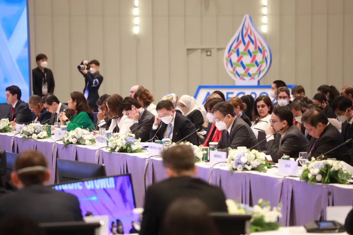 เริ่มแล้ว! “จุรินทร์-ดอน” จับมือนำถก รมต.เอเปค ผลักดันเพิ่มการค้า การลงทุน