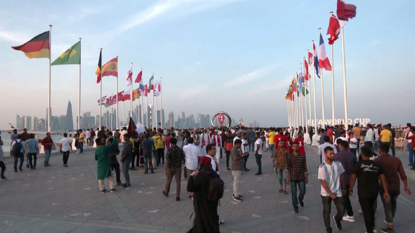 'เต็นท์เบียร์' กลายเป็นปัญหาใหญ่ของฟุตบอลโลก