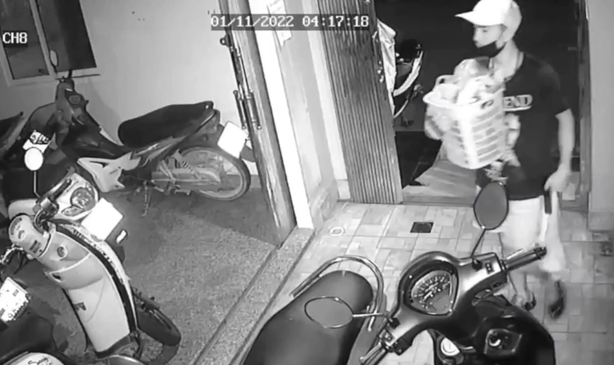 สาววัย 18 ปี ถูกคนร้ายบุกงัดห้องหวังข่มขืน ก่อนฮึดสู้รอดชีวิตมาได้