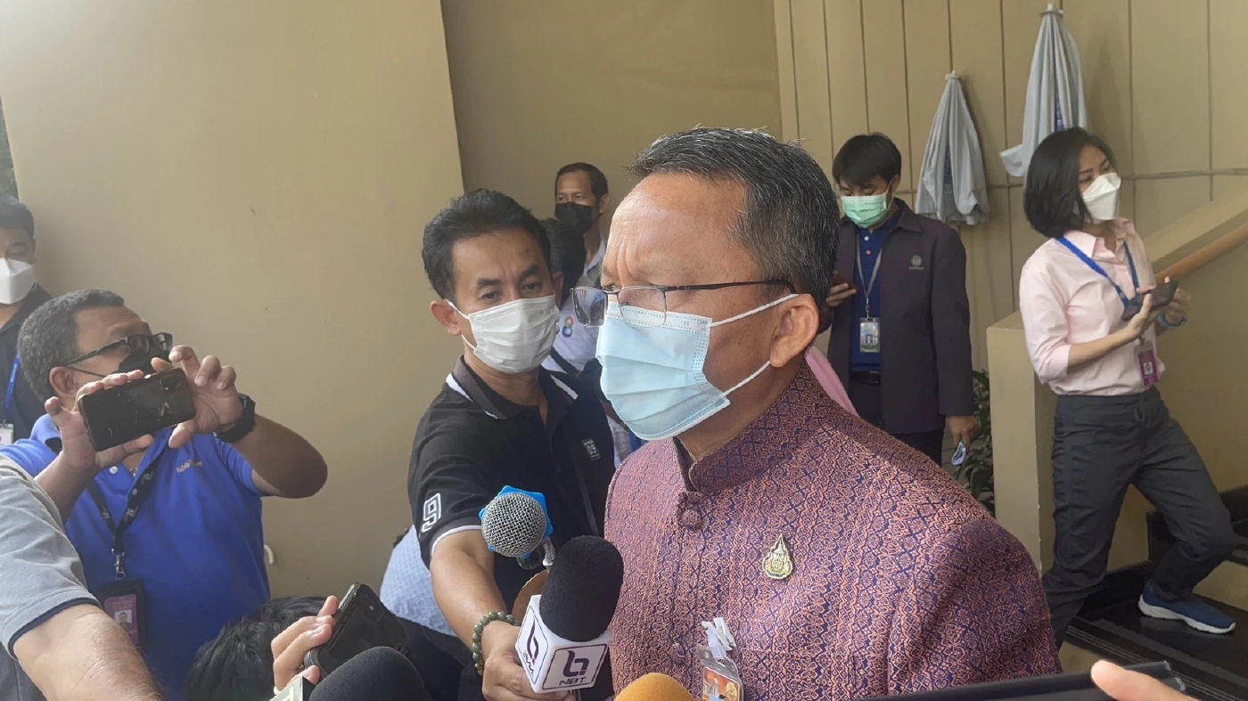 “สมศักดิ์” เชื่อ กม.นิรโทษกรรม อาจแตกแยก ยังไม่คิดจะอยู่กับ ตู่ หรือ ป้อม