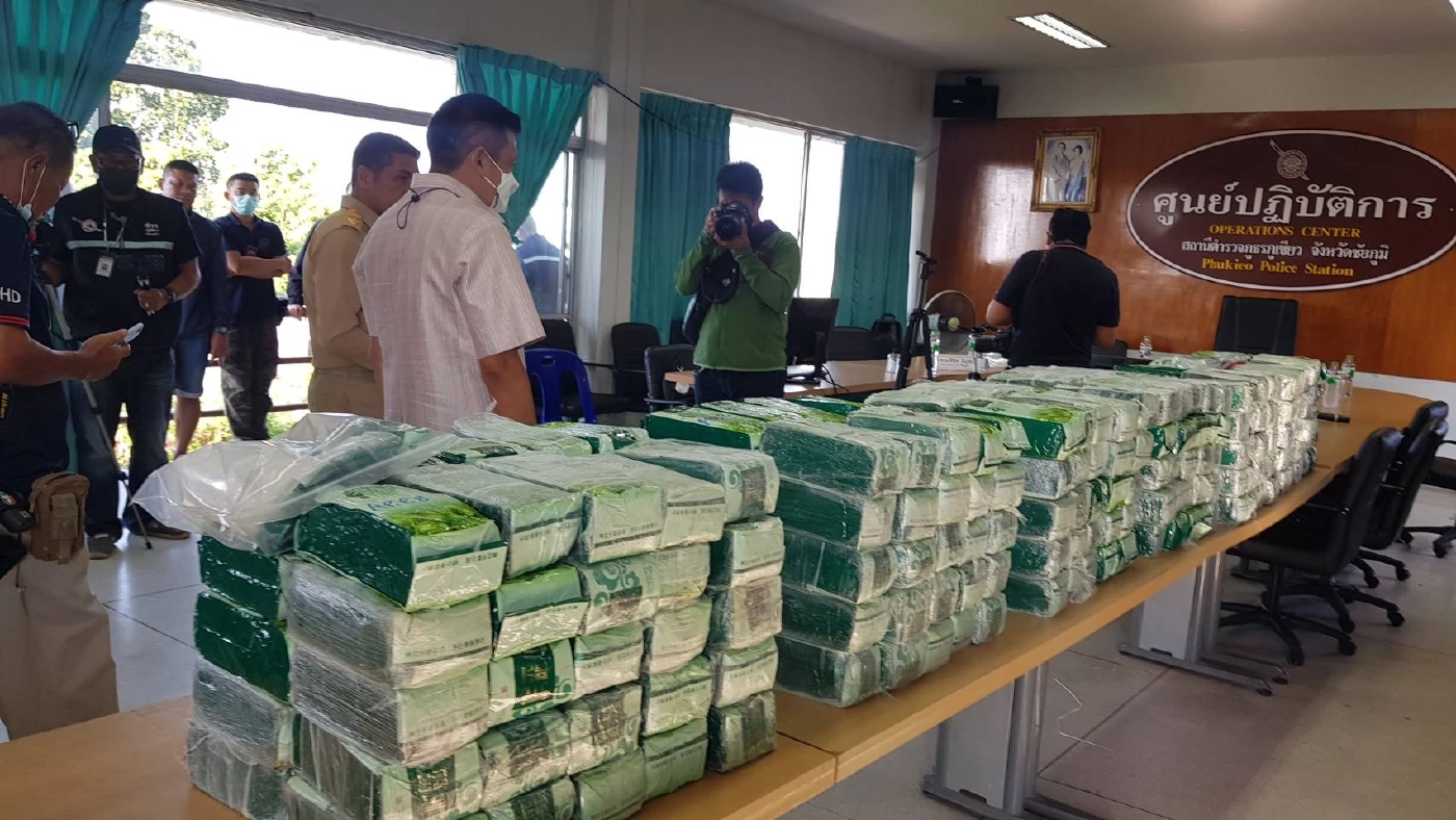 มหาศาล! ตร.ชัยภูมิ จับยาเสพติดล็อตมโหฬาร ทั้งยาเค ยาเสียสาว กว่า 180 ล้าน