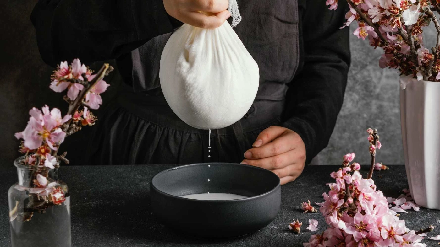 'นมบูด' สังเกตอย่างไร ก่อนบริโภคเข้าไปแล้วท้องเสีย